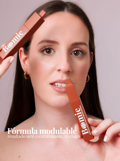 MÁSCARA DE PESTAÑAS TUBING MARRÓN INFUSIONADA CON SÉRUM